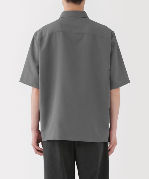 無印良品(ムジルシリョウヒン)の「紳士 風を通す ストレッチ 五分袖シャツ(シャツ/ブラウス・メンズ・ブラック/ダークネイビー/グレー系・XL/S/M/L)」の9枚目の写真