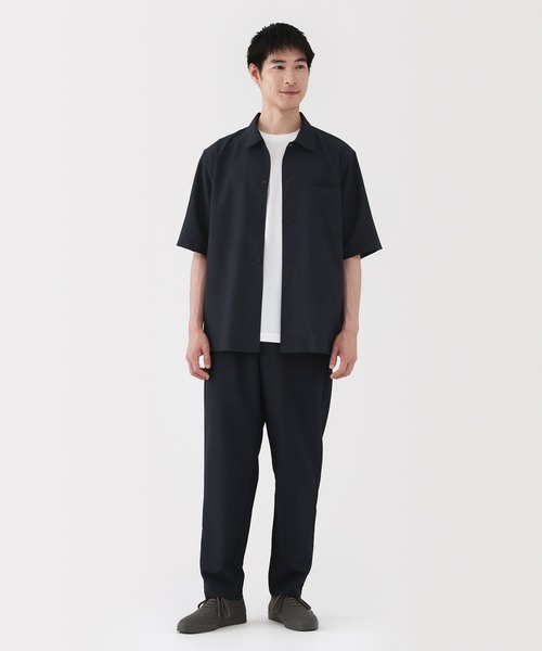 無印良品(ムジルシリョウヒン)の「紳士 風を通す ストレッチ 五分袖シャツ(シャツ/ブラウス・メンズ・ブラック/ダークネイビー/グレー系・XL/S/M/L)」の14枚目の写真