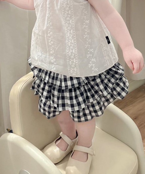 Tickle（ティックル）の「チェックフリルキュロット（その他パンツ・キッズ・ブラック・110/100/90/120）」の3枚目の写真