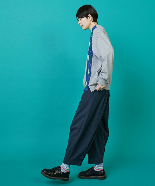 FRAPBOIS（フラボア）の「グラニースクエアスウェット（スウェット・レディース・ターコイズブルー/グレー・1/2）」の7枚目の写真