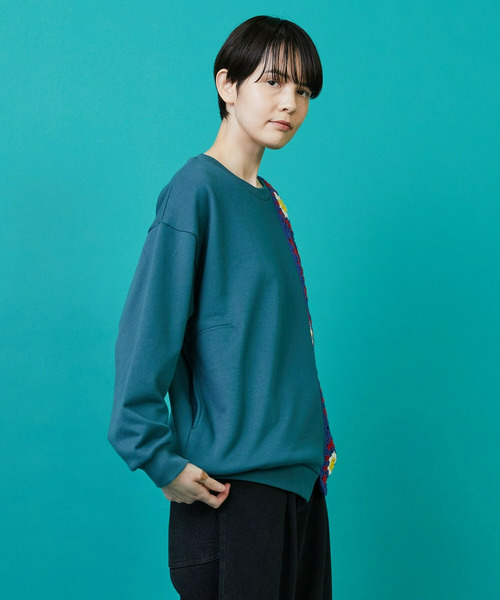 FRAPBOIS（フラボア）の「グラニースクエアスウェット（スウェット・レディース・ターコイズブルー/グレー・1/2）」の15枚目の写真