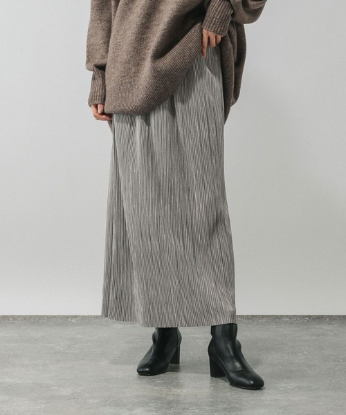 GLOBAL WORK(グローバルワーク)の「セルフカットプリーツナロースカート/579553(スカート・レディース・グレー系その他/スミクロ/オリーブ/ブラック/ライトグレー・SHORT/REGULAR)」の4枚目の写真