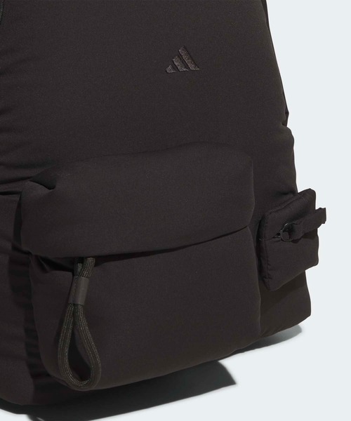 adidas（アディダス）の「マストハブ パフィーバックパック（L） / アディダス adidas（バックパック/リュック・メンズ・ブルー/ブラック・FREE）」の6枚目の写真