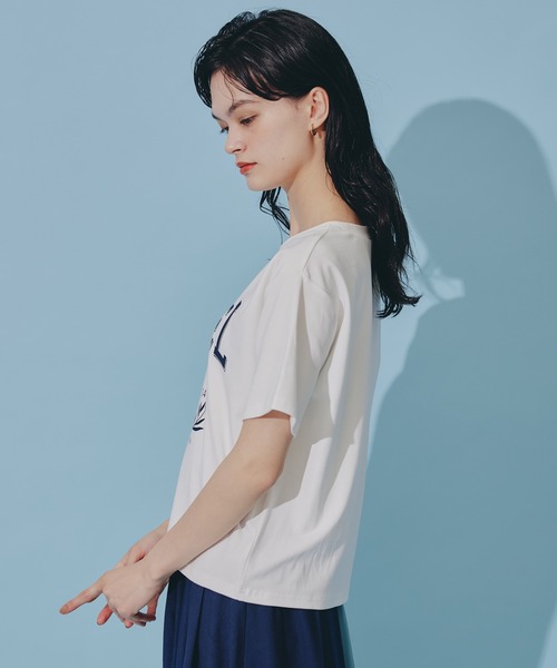 REDYAZEL(レディアゼル)の「アゼルクラブロゴTシャツ(Tシャツ/カットソー・レディース・ネイビー/オフホワイト・FREE)」の6枚目の写真