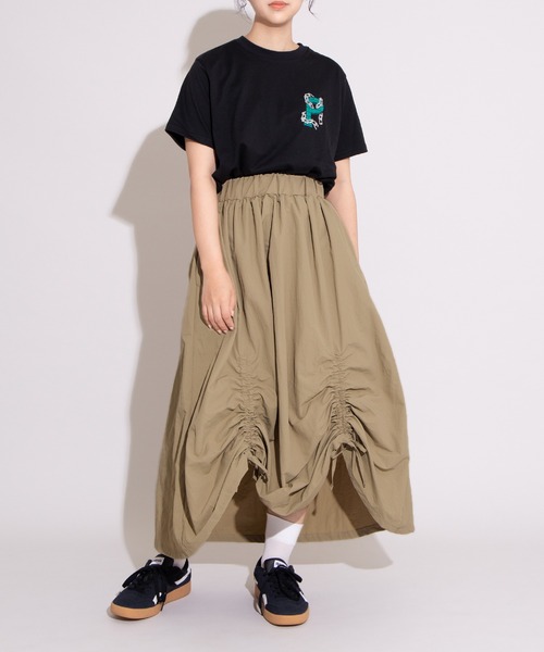 PUNYUS（プニュズ）の「鎖ロゴ刺繍Ｔシャツ（Tシャツ/カットソー・レディース・ホワイト/ブラック/イエロー・1/2/3/4）」の6枚目の写真