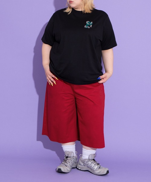 PUNYUS（プニュズ）の「鎖ロゴ刺繍Ｔシャツ（Tシャツ/カットソー・レディース・ホワイト/ブラック/イエロー・1/2/3/4）」の20枚目の写真