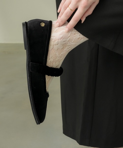 muku(ムク)の「BALLET SHOES / VELOUR(バレエシューズ・レディース・レッド/ブラック・36/38/40)」の6枚目の写真