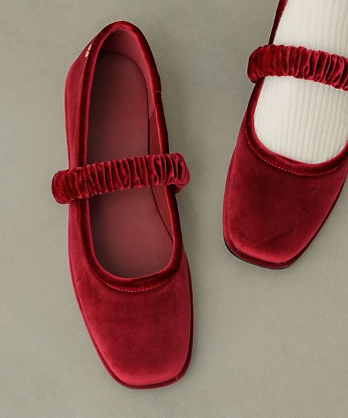muku(ムク)の「BALLET SHOES / VELOUR(バレエシューズ・レディース・レッド/ブラック・36/38/40)」の15枚目の写真