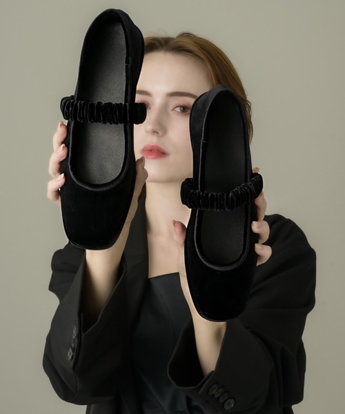 muku(ムク)の「BALLET SHOES / VELOUR(バレエシューズ・レディース・レッド/ブラック・36/38/40)」の19枚目の写真