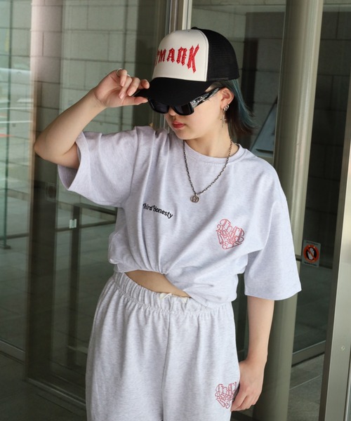 ATMARK（アットマーク）の「《フリーサイズ　/　UNISEX　》ATMARK　ハートロゴラインストーン　スウェットパンツ（デニムパンツ・レディース・ブラック/ホワイト・FREE）」の21枚目の写真
