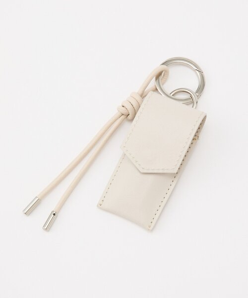 russet(ラシット)の「【再値下げ】リップポーチ付きレザーチャーム(チャーム・レディース・ブラック/アイボリー・FREE)」の3枚目の写真