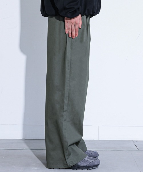 MDR(エムディアール)の「『ツータックワイドチノパンツ』(チノパンツ・メンズ・オフホワイト/ブラック/カーキ・L/M)」の6枚目の写真