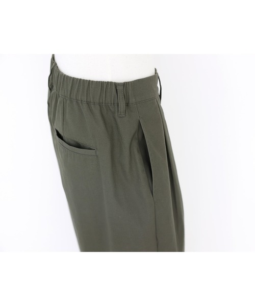 MDR(エムディアール)の「『ツータックワイドチノパンツ』(チノパンツ・メンズ・オフホワイト/ブラック/カーキ・L/M)」の10枚目の写真