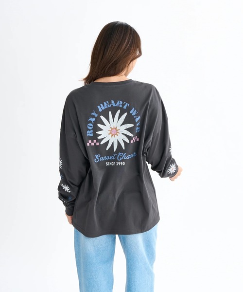 ROXY(ロキシー)の「BELLIS L/S TEE /ロキシールーズシルエットバックプリント長袖ロンT(Tシャツ/カットソー・レディース・グレー/ベージュ/ブラック/ホワイト・LARGE/MEDIUM/SMALL)」の16枚目の写真