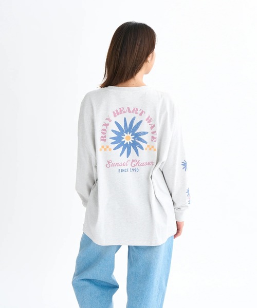 ROXY(ロキシー)の「BELLIS L/S TEE /ロキシールーズシルエットバックプリント長袖ロンT(Tシャツ/カットソー・レディース・グレー/ベージュ/ブラック/ホワイト・LARGE/MEDIUM/SMALL)」の18枚目の写真