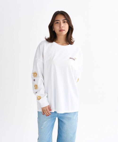 ROXY(ロキシー)の「BELLIS L/S TEE /ロキシールーズシルエットバックプリント長袖ロンT(Tシャツ/カットソー・レディース・グレー/ベージュ/ブラック/ホワイト・LARGE/MEDIUM/SMALL)」の5枚目の写真