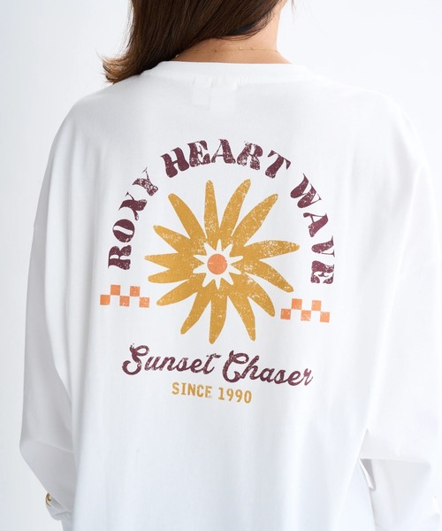 ROXY(ロキシー)の「BELLIS L/S TEE /ロキシールーズシルエットバックプリント長袖ロンT(Tシャツ/カットソー・レディース・グレー/ベージュ/ブラック/ホワイト・LARGE/MEDIUM/SMALL)」の8枚目の写真