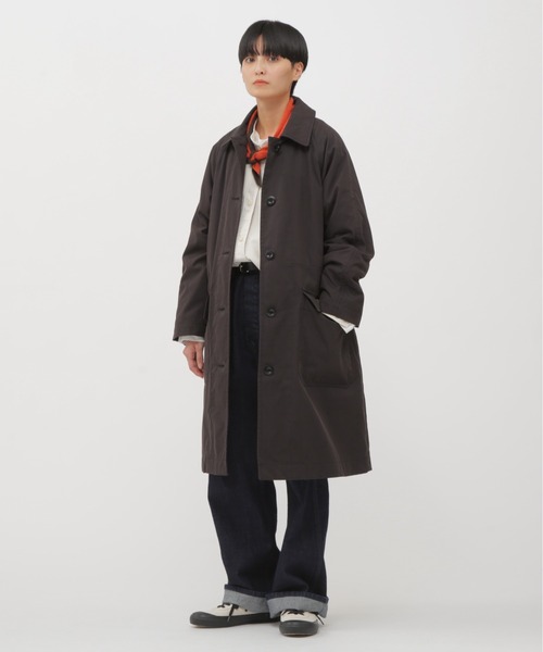 MHL.（エムエイチエル）の「WORN COTTON NYLON（ステンカラーコート・レディース・ベージュ/ブラック・0/1/2/3）」の3枚目の写真