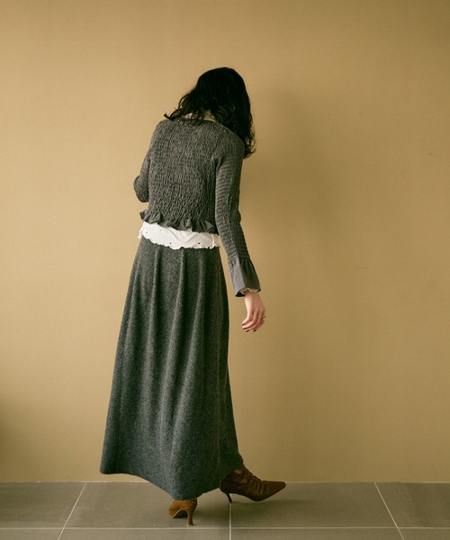 Lutim by u(ルチバイユー)の「Shirred frills blouse / シャーリングフリルブラウス(シャツ/ブラウス・レディース・ブラック/グレー/その他1/ボルドー・FREE)」の19枚目の写真