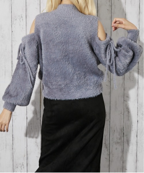 GORGE(ゴージ)の「《肩あき×フェザーニット》レディース 長袖トップス ふわもこ フェミニン 秋冬(ニット/セーター・レディース・ブラック/グレイッシュベージュ/オフホワイト/ブルー/ピンク・F)」の22枚目の写真