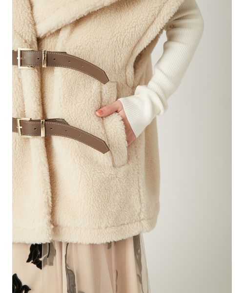 新品タグ付　ECOPELボアポンチョ　白　FRAY I.D ECOPELボアポンチョ(ポンチョ)｜アウター｜FRAY I.D（フレイ