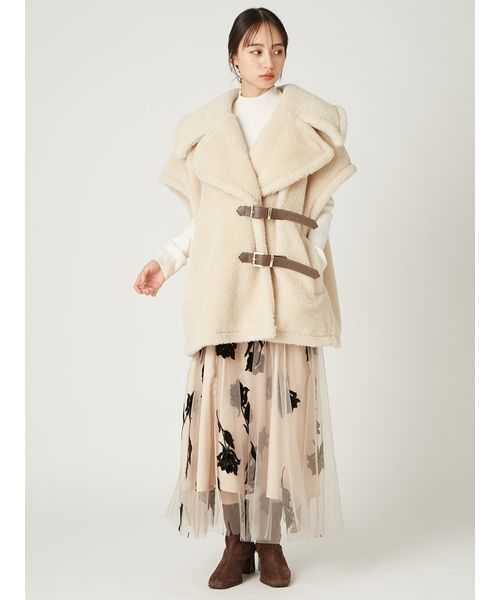 FRAY I.D（フレイアイディー）の「ECOPELボアポンチョ（ポンチョ・レディース・キャメル/アイボリー・0/1）」の6枚目の写真