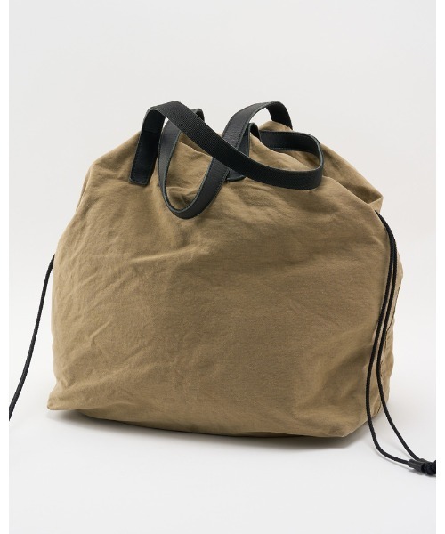wjk（ダヴルジェイケイ）の「vintage drawstring tote bag（トートバッグ・メンズ・ブラック/ベージュ・FREE）」の5枚目の写真