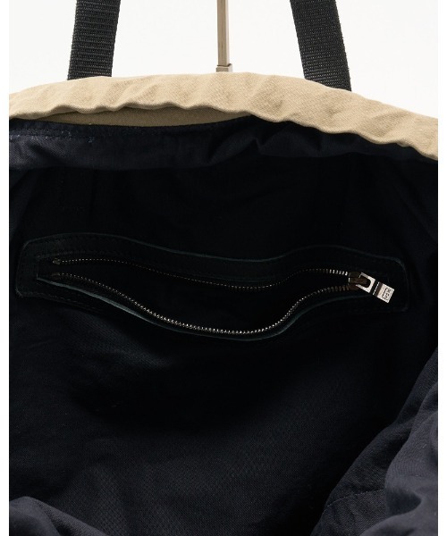 wjk（ダヴルジェイケイ）の「vintage drawstring tote bag（トートバッグ・メンズ・ブラック/ベージュ・FREE）」の7枚目の写真