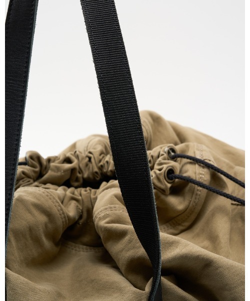 wjk（ダヴルジェイケイ）の「vintage drawstring tote bag（トートバッグ・メンズ・ブラック/ベージュ・FREE）」の10枚目の写真
