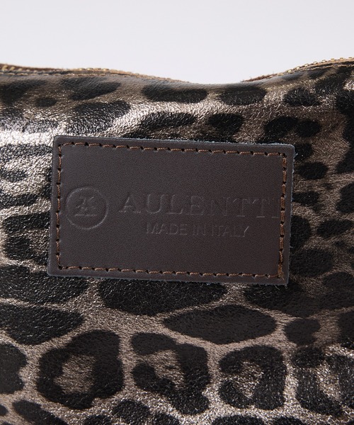 AULENTTI(オウレンティ)の「【WEB限定】【AULENTTI/オウレンティ】ポーチ付きトートバッグ ヒョウ柄(トートバッグ・レディース・シルバー・フリー)」の3枚目の写真