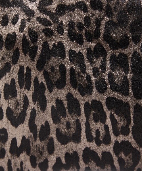 AULENTTI(オウレンティ)の「【WEB限定】【AULENTTI/オウレンティ】ポーチ付きトートバッグ ヒョウ柄(トートバッグ・レディース・シルバー・フリー)」の2枚目の写真