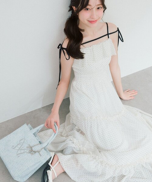OLIVE des OLIVE(オリーブデオリーブ)の「【タブレット対応/推し活】Aimerianejoie刺繍入りミニトート(トートバッグ・レディース・ライトグレー/アイボリー/ブラック/サックスブルー・FREE)」の10枚目の写真