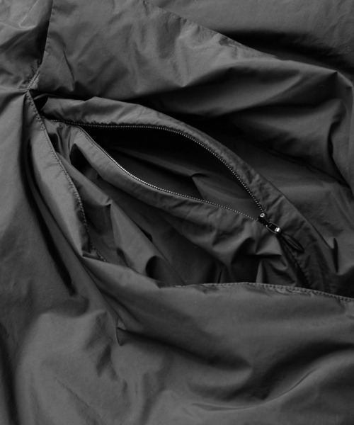 REMI RELIEF（レミレリーフ）の「REMI RELIEF 超軽量ナイロンアウトドアダウンJKTフーディー RN27353002（ダウンジャケット/コート・メンズ・ブラック・LARGE/MEDIUM）」の20枚目の写真