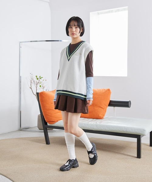NIKE(ナイキ)の「ナイキ エア リフト ウィメンズシューズ / Nike Air Rift Women's Shoes HM5737-002 Black(スニーカー・レディース・ブラック・26/25/24/23/22)」の6枚目の写真