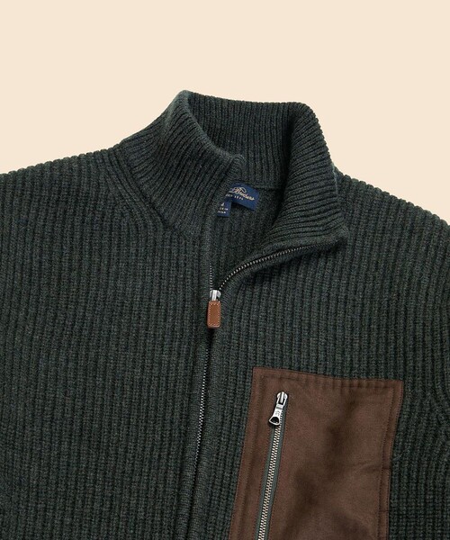 BROOKS BROTHERS(ブルックスブラザーズ)の「ウール ローゲージ モックネック フルジップセーター(カーディガン/ボレロ・メンズ・ダークグリーン・SMALL/MEDIUM/LARGE)」の2枚目の写真