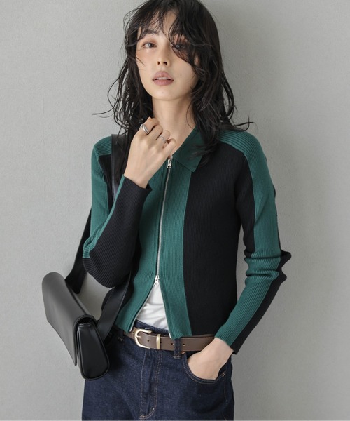 AMELY(エミリー)の「バイカラーダブルジップカーディガン(カーディガン/ボレロ・レディース・ブラック×グリーン/ブラック系/アイボリー系/グレー系・フリー)」の2枚目の写真