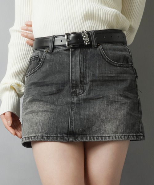 SPINNS(スピンズ)の「毎日使える王道デザイン☆【2サイズ展開】デニムタイトミニスカート/プレーン/平成ギャル/インナーパンツ付き(デニムスカート・レディース・ブルー系その他/ブラック・M/S)」の3枚目の写真