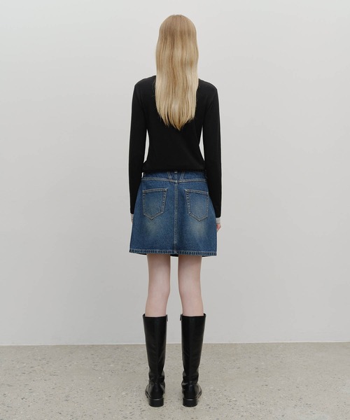 MARITHE + FRANCOIS GIRBAUD(マリテフランソワジルボー)の「W DENIM MINI SKIRT(スカート・レディース・ダークブルー/Black・SMALL/MEDIUM)」の17枚目の写真