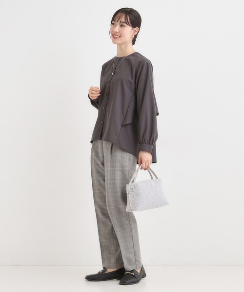 SHOO・LA・RUE(シューラルー)の「ラメ入り生地ショルダーバッグ(ショルダーバッグ・レディース・ブラック/ナチュラル/グレー/ダークブラウン・00)」の17枚目の写真