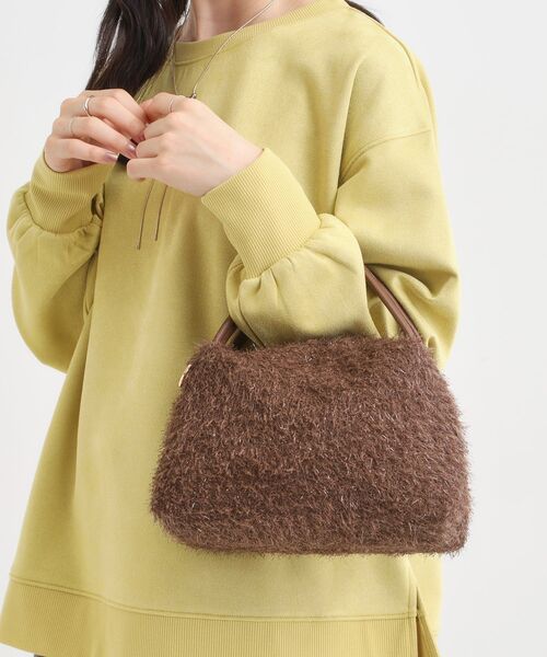 SHOO・LA・RUE(シューラルー)の「ラメ入り生地ショルダーバッグ(ショルダーバッグ・レディース・ブラック/ナチュラル/グレー/ダークブラウン・00)」の20枚目の写真