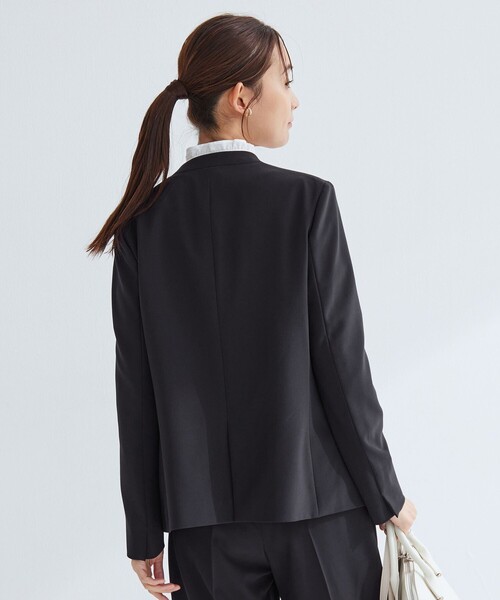 green label relaxing（グリーンレーベルリラクシング）の「［size SHORTあり］パウドレ ノーラペル ジャケット ウォッシャブル ストレッチ（ノーカラージャケット・レディース・ネイビー/ナチュラル/ブラック・46/44/42/40/38/36/34/SHORT）」の17枚目の写真