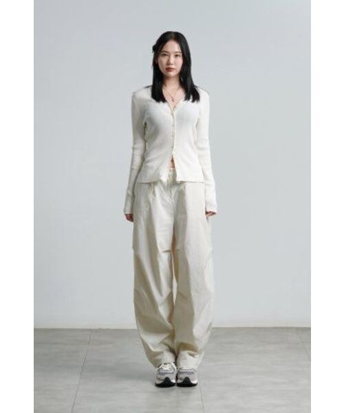 MUSINSA STANDARD WOMAN（ムシンサスタンダードウーマン）の「ウィメンズパラシュートパンツ [クリーム]（スウェットパンツ・レディース・その他・30/24/26/28/22）」の16枚目の写真