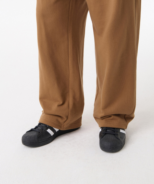 MUSINSA STANDARD（ムシンサスタンダード）の「ワイドバリアブルラウンジスウェットパンツ[デザートブラウン]（スウェットパンツ・メンズ・その他・SMALL/MEDIUM/LARGE/X-LARGE/XX-LARGE）」の6枚目の写真