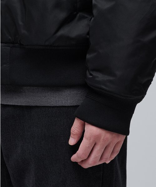 MUSINSA STANDARD（ムシンサスタンダード）の「特大MA-1ボンバージャケット[ブラック]（ブルゾン・メンズ・その他・MEDIUM/LARGE/X-LARGE/XX-LARGE）」の14枚目の写真