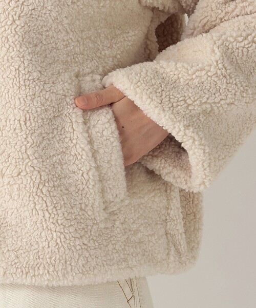 Afternoon Tea（アフタヌーンティー）の「ボアノーカラージャケット（その他アウター・レディース・ライトブラウン/ライトベージュ・MEDIUM）」の6枚目の写真