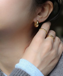 NOIR DE POUPEE｜ノワールドプーペのピアス（片耳用）（ゴールド/金色