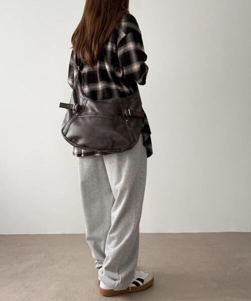 WEGO（ウィゴー）の「WEGO/ハーフムーンPUショルダー（ショルダーバッグ・レディース・ブラック/ブラック系その他・FREE）」の14枚目の写真