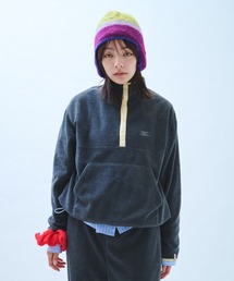 さみしさの気配がするフリース