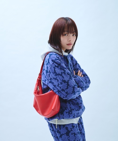 common gull products.(コモンガルプロダクツ)の「さみしさの気配がするフリース(その他アウター・レディース・パープル系/グレー系/ネイビー/チャコール・SMALL/MEDIUM/LARGE)」の7枚目の写真