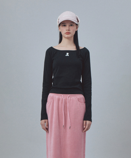 Rest&Recreation(レストアンドレクリエーション)の「U-NECK RAGLAN TOP - BLACK(Tシャツ/カットソー・レディース・その他・ONE)」の3枚目の写真